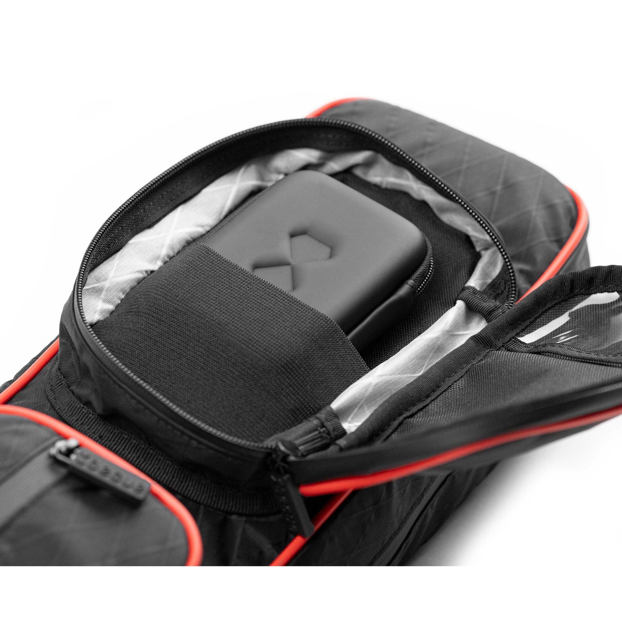 Becue Arax Queue Tasche